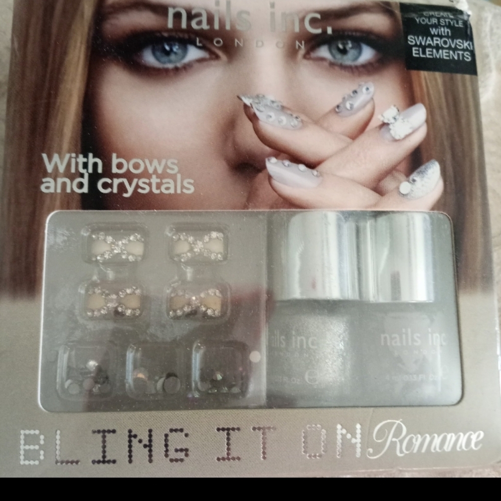 New Nails Inc. Bling it on romance bows Swarovski Elements